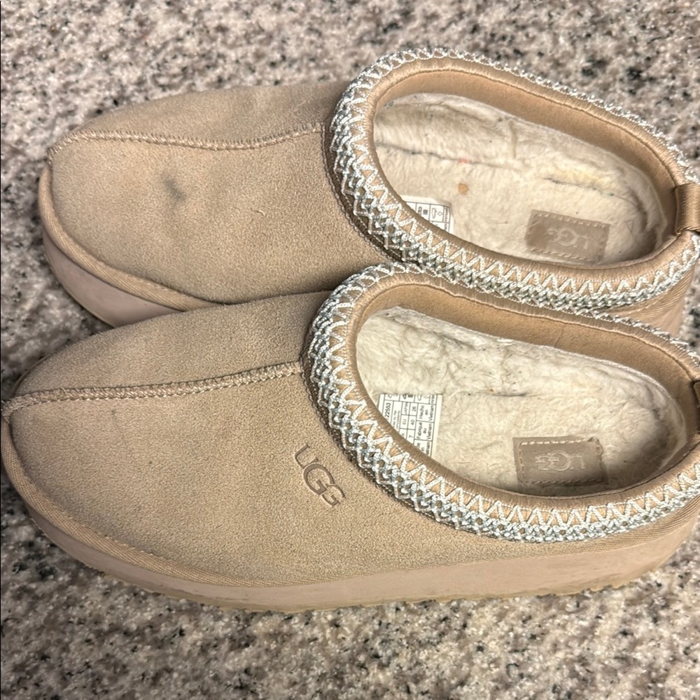 UGG Tan Suede Slip-On Shoes - Picture 4 of 6